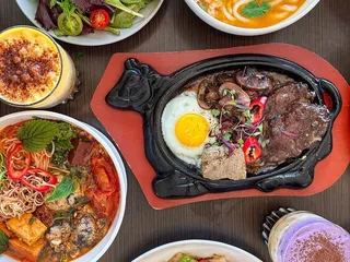 Essence Drinks and Dining