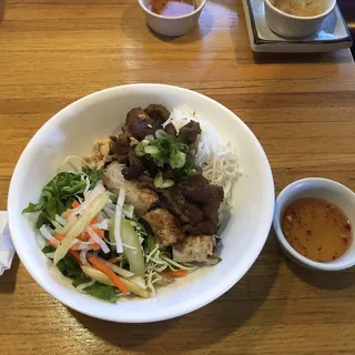 33. Bun Thit Nuong Cha Gio