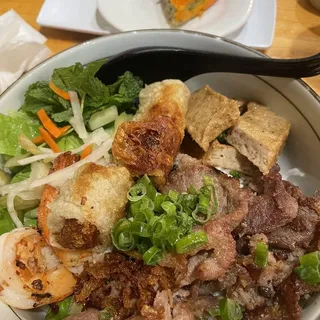 41. Bun Tom Thit Nuong Nem Lui Cha Gio
