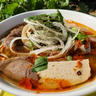 ramen and noodles, food