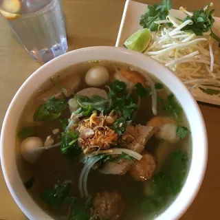 Banh Canh Cha Ca
