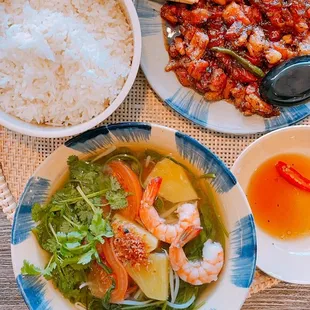 Hủ tiếu Nam Vang
Tìm hiều thêm tại: https://www.facebook.com/UniqueNailSpaRockHill