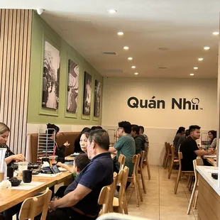 ramen and noodles, interior