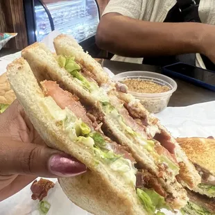 BLT