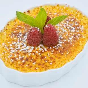 Dessert: Crème Brulee' Vanilla crème custard
