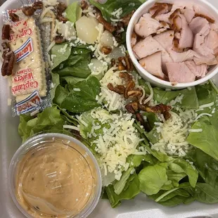 House salad with turkey and thousand island dressing!! Really great salad!