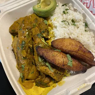Sobrebarriga en Salsa Criolla