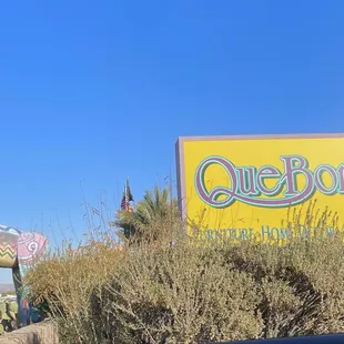 Look for the giraffe and sign on Tanque Verde Rd.