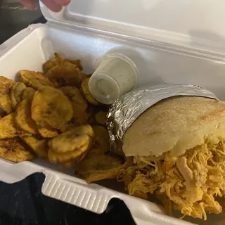 Arepa Pollo