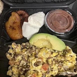 Beef Scrambled Eggs - CARNE DESILADA CON HUEVO