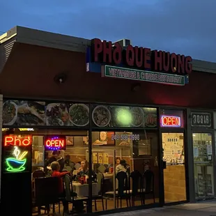 the outside of the restaurant