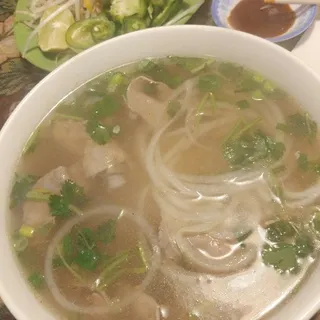 Rice Noodle Sliced Beef (Rare) and Meatball