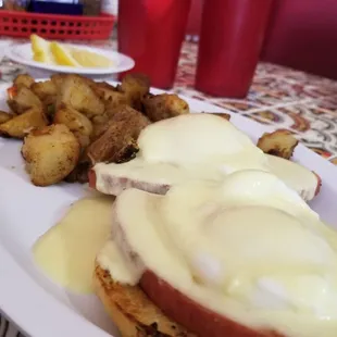 YEP! Eggs Benedict! :)
