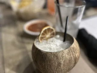 Mas Bella Restaurant & Lounge