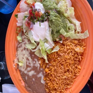 Plate that goes with fajitas