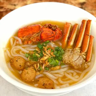 5. Banh Canh Lobster, Cua, Cha Ca