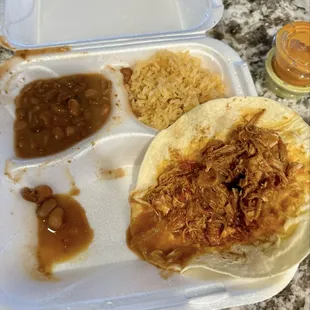 Kid's meal: chicken tinga taco