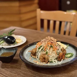 Grilled Shrimp Green Papaya Salad / Goi Du Du Tom Nuong