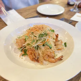 Papaya salad with shrimp