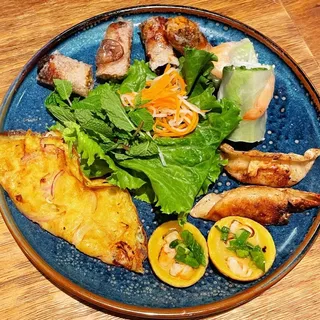 4 Shrimp Mini Pancake/ 4 Banh Khot Tom