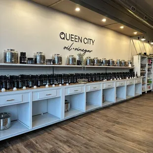 Oil and vinegar selection station