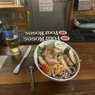 Salad with grilled chicken