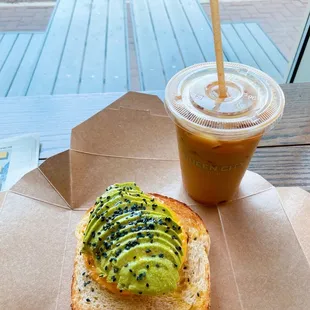 Breakfast Plain Jane + egg &amp; Blackberry Pecan - 12oz Latte