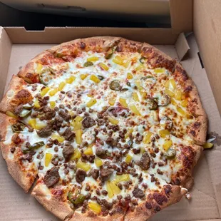 QUEEN CITY PIZZA WAS ABSOLUTELY DELICIOUS AND WILL DEFINITELY GO BACK TO THIS LOCATION AGAIN! best tasting pizza on this side of town!