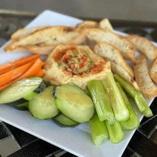 Hummus plate