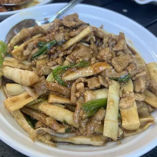 Shredded Pork with Bamboo Shoot