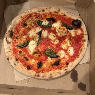 12&quot; The Queen Margherita Pizza