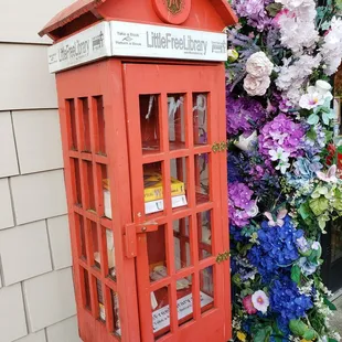 a red phone booth