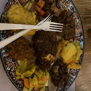 Queen&apos;s 8 Platter