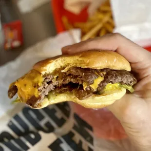 Classic burger minus the &quot;special&quot; sauce