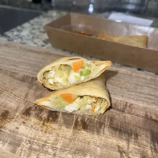 Samosas Chicken  Cross cut