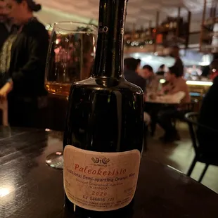 Semi-sparkling orange wine