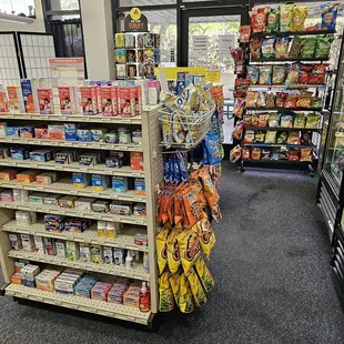 @QMC Pob 1; 11/24/2023.Getting R Covid Shot done here. Ian the Pharmacist is So Awesome, Mahalo Nui! They sell lots of Snacks, Drinks here.