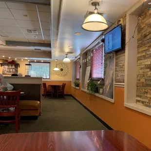 Dining area - social distancing good!