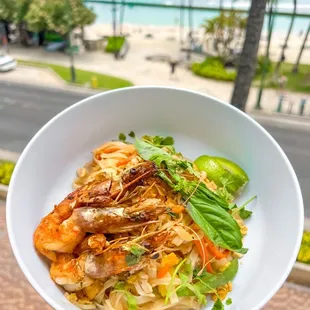 Kauai Shrimp Pad Thai (@joeynht)