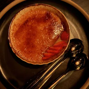 Strawberry crème brûlée