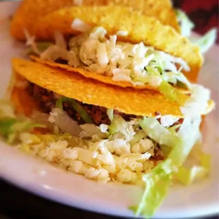 two tacos on a plate