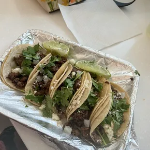 Mini tacos asada