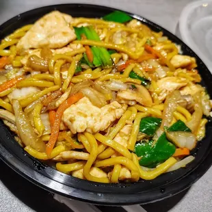 Chicken Lo Mein