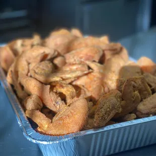 Crispy Fried Chicken Party Wings Pan