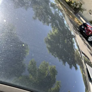 You can still see dust on the car and you can see the rollers only touched the edge of the car