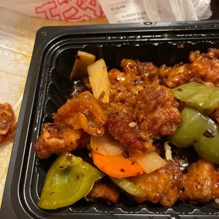 C6. General Tso&apos;s Chicken