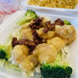 Honey walnut shrimp