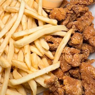 chicken wings and fried chicken, bbq wings, chicken wings, bbq chicken, poultry, fried chicken, chicken, fried chicken wings, food