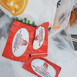 3 ketchups....