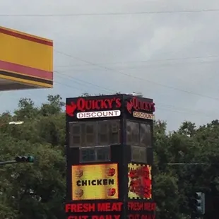 a sign for a fast food restaurant